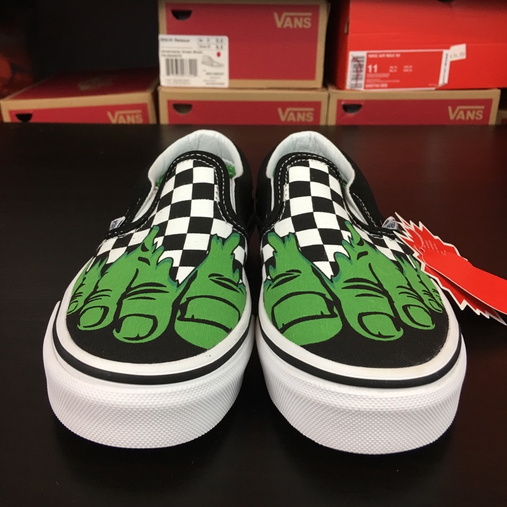 Vans Slip On Marvel Hulk Checkerboard Kids NEW - Picture 2 of 6